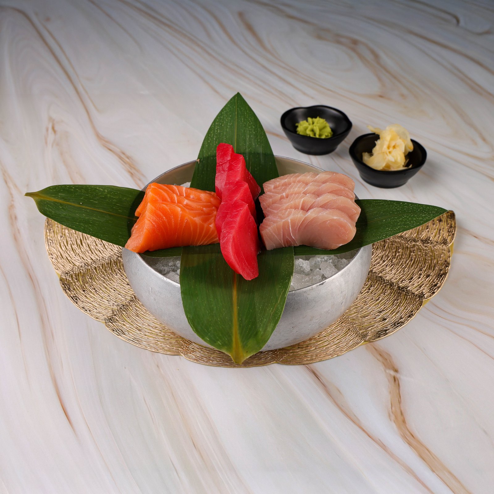 SASHIMI PLATE (12PCS)